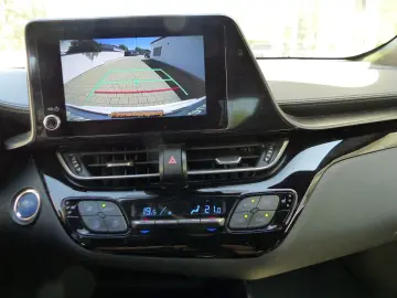 TOYOTA C-HR 1.8 VVT-i Hybrid TeamD Navi LED PDC SHZ Alu
