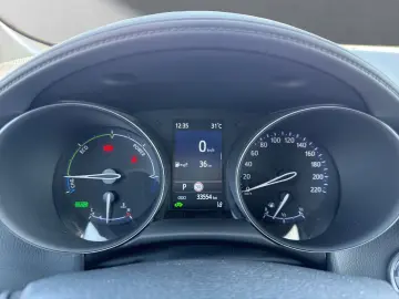 TOYOTA C-HR HYBRID BUSINESS EDITION CARPLAY TOP