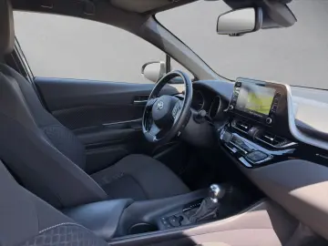 TOYOTA C-HR HYBRID BUSINESS EDITION CARPLAY TOP