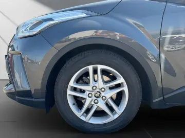 TOYOTA C-HR HYBRID BUSINESS EDITION CARPLAY TOP