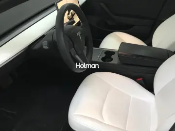 TESLA Model 3 Standard Range A.Pilot Pr.Int.