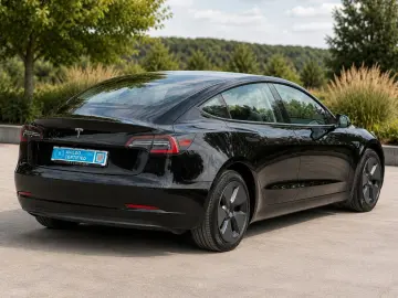 TESLA Model 3 Long Range RWD aus 1.Hand SOH 93 9%