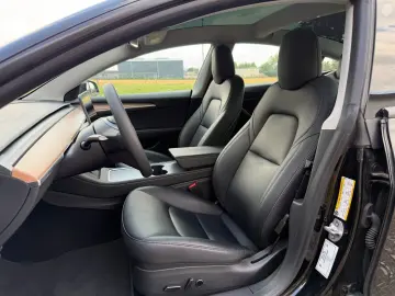 TESLA Model 3 Long Range RWD aus 1.Hand SOH 93 9%
