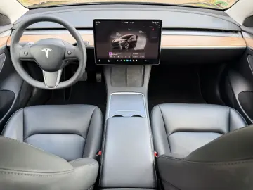 TESLA Model 3 Long Range RWD aus 1.Hand SOH 93 9%