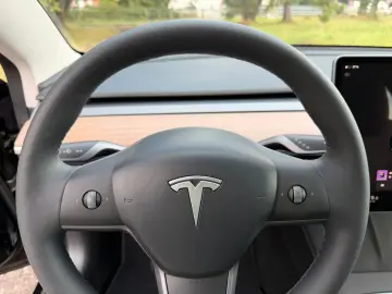 TESLA Model 3 Long Range RWD aus 1.Hand SOH 93 9%