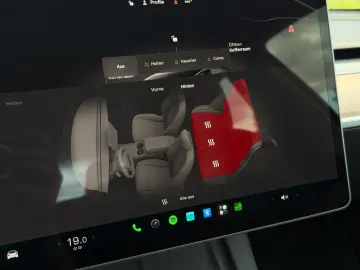 TESLA Model 3 Long Range RWD aus 1.Hand SOH 93 9%