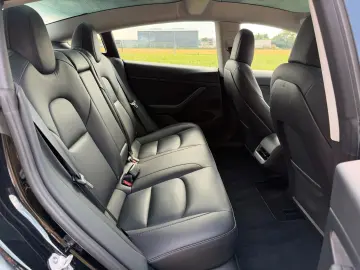 TESLA Model 3 Long Range RWD aus 1.Hand SOH 93 9%