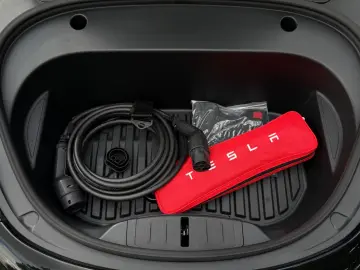 TESLA Model 3 Long Range RWD aus 1.Hand SOH 93 9%