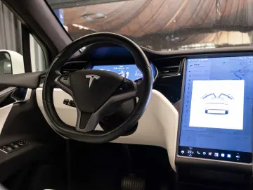 Tesla Model X 100D
