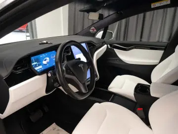 Tesla Model X 100D