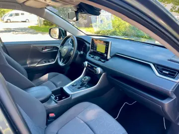 TOYOTA RAV 4 RAV4 Hybrid 4x4   Navi   Kamera   LED
