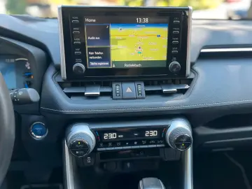 TOYOTA RAV 4 RAV4 Hybrid 4x4   Navi   Kamera   LED