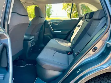 TOYOTA RAV 4 RAV4 Hybrid 4x4   Navi   Kamera   LED