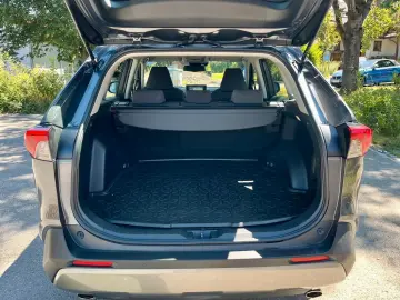 TOYOTA RAV 4 RAV4 Hybrid 4x4   Navi   Kamera   LED