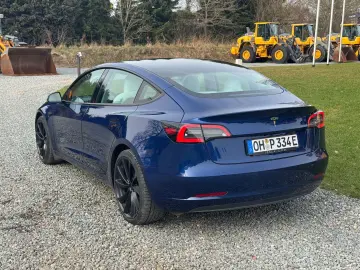 TESLA Model 3 Standard   1. HD   8-Fach   Weißes Leder