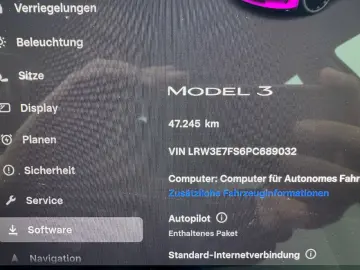 TESLA Model 3 Standard   1. HD   8-Fach   Weißes Leder