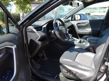 TOYOTA RAV 4 2.5 Hybrid Black Edition Allrad 3J Garanti