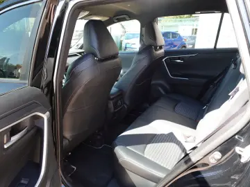 TOYOTA RAV 4 2.5 Hybrid Black Edition Allrad 3J Garanti