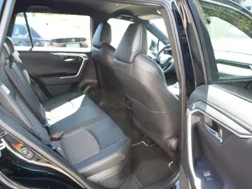 TOYOTA RAV 4 2.5 Hybrid Black Edition Allrad 3J Garanti