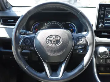 TOYOTA RAV 4 2.5 Hybrid Black Edition Allrad 3J Garanti