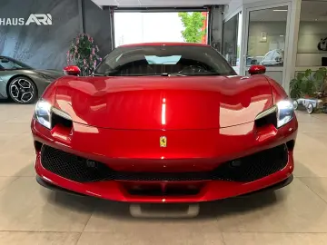 FERRARI 296 GTB Karbon JBL Lift 1.Hand