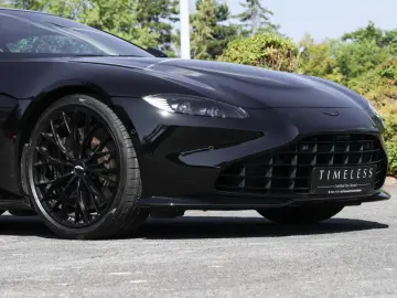 ASTON MARTIN V8 Vantage Coupé