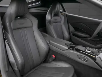 ASTON MARTIN V8 Vantage Coupé