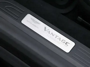 ASTON MARTIN V8 Vantage Coupé