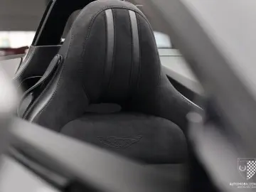 ASTON MARTIN V8 Vantage Roadster SportsPlusPack Blac…