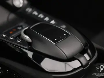 ASTON MARTIN V8 Vantage Roadster SportsPlusPack Blac…