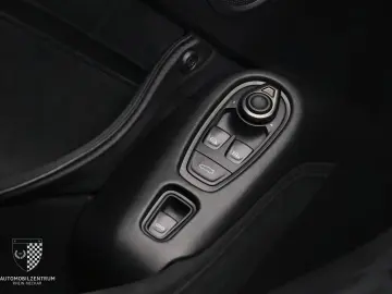 ASTON MARTIN V8 Vantage Roadster SportsPlusPack Blac…