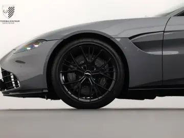ASTON MARTIN V8 Vantage Roadster SportsPlusPack Blac…