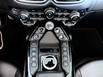ASTON MARTIN Vantage 4.0 V8 Roadster  Sitzbelüftng Homelink