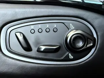 ASTON MARTIN Vantage 4.0 V8 Roadster  Sitzbelüftng Homelink