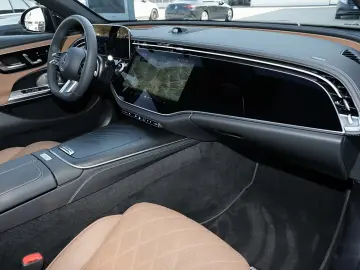Mercedes-Benz E 220 d 4M AMG Limousine MBUX 360  DIG-LED AHK