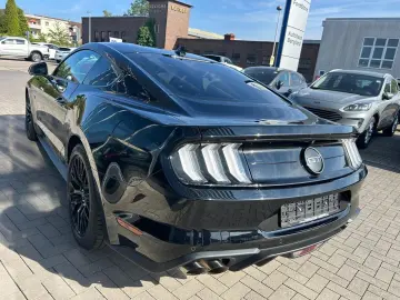 FORD Mustang V8 Fastback GT AUTOM.