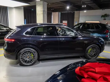 Porsche Cayenne E-Hybrid