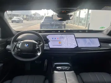 BMW 740 xDrive M Sport Pro Facelift
