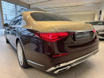 MERCEDES-BENZ S 680 Maybach TWO TONE RED GOLD 4 SEAT…