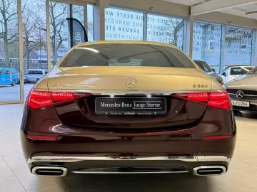 MERCEDES-BENZ S 680 Maybach TWO TONE RED GOLD 4 SEAT…