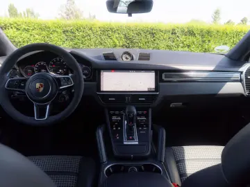 Porsche Cayenne Coupe E-Hybrid