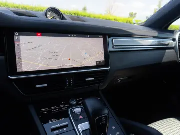 Porsche Cayenne Coupe E-Hybrid