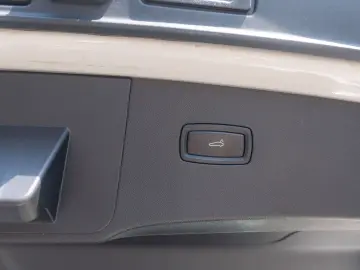 Porsche Cayenne Coupe E-Hybrid