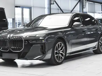 BMW 740d xDrive M Sport Mild Hybrid Sportautomatic
