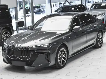 BMW 740d xDrive M Sport Mild Hybrid Sportautomatic
