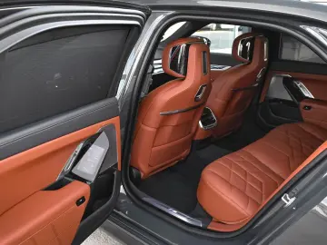 BMW 740d xDrive M Sport Mild Hybrid Sportautomatic