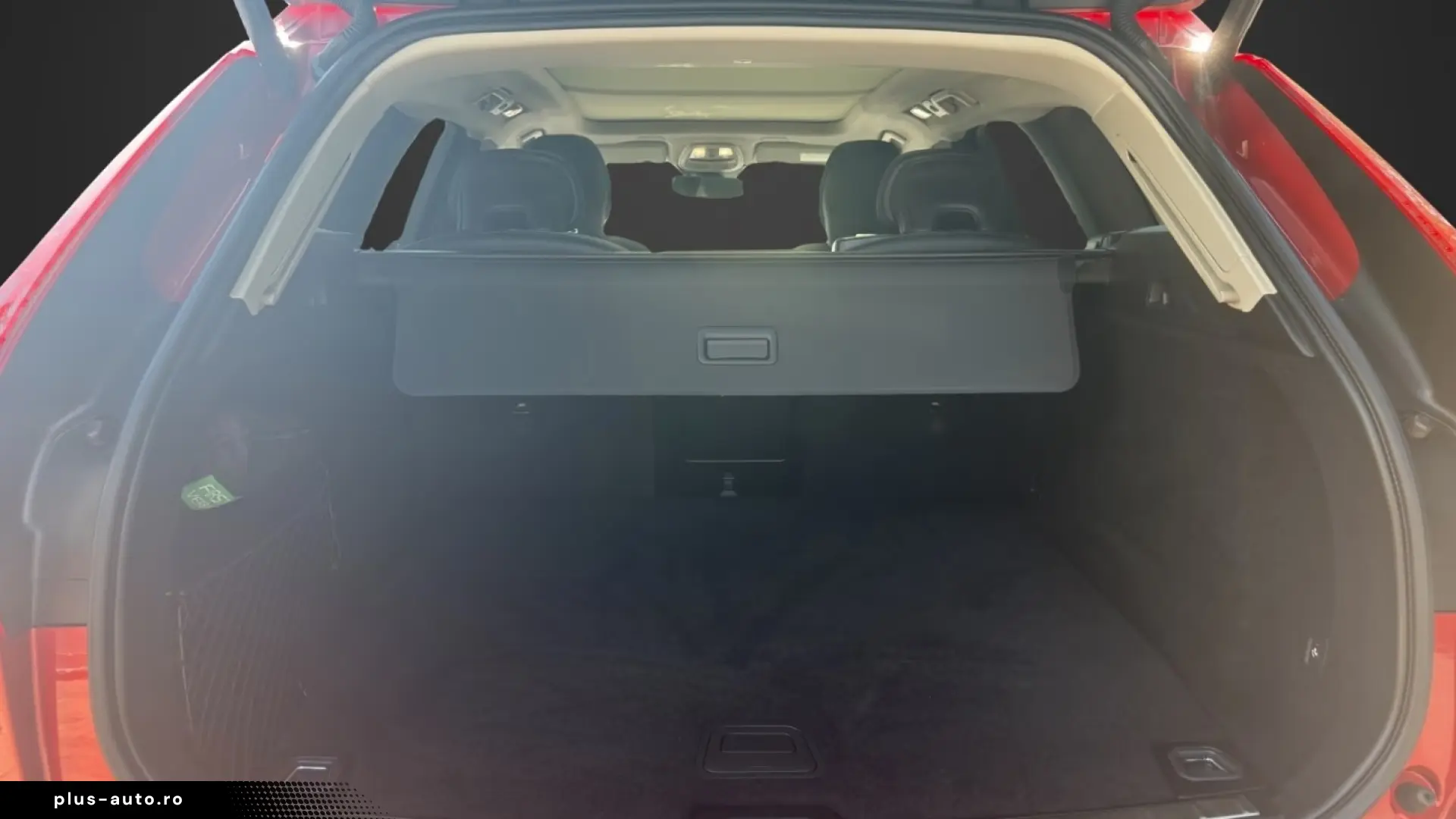 Volvo XC60 T6 AWD Dark Plus   TVA deductibil   garantie