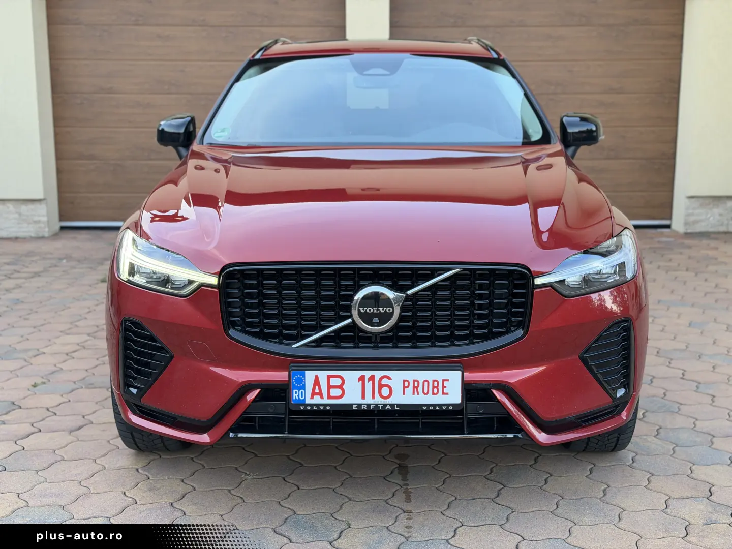 Volvo XC60 T6 AWD Dark Plus   TVA deductibil   garantie