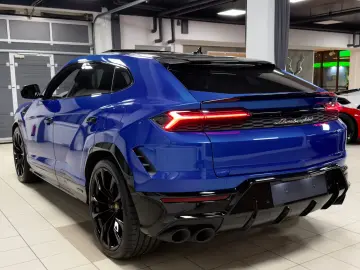 Lamborghini URUS SE CARBON B&O MASSAGE PANO HEADUP FULL