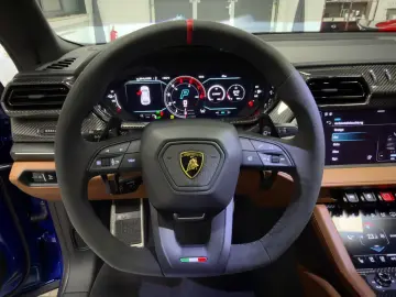 Lamborghini URUS SE CARBON B&O MASSAGE PANO HEADUP FULL
